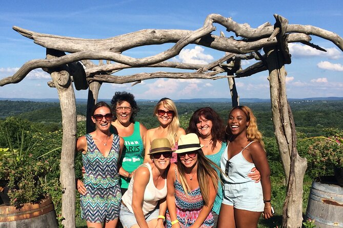 Hudson Valley Winery Tour w/ Private Transportation - FAQs