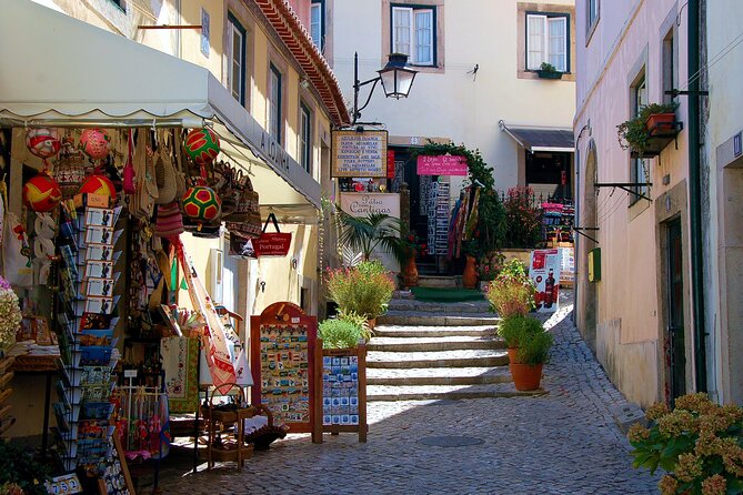 Lisbon: Fatima, Nazare, Obidos, mira de aire cave private tour - FAQ