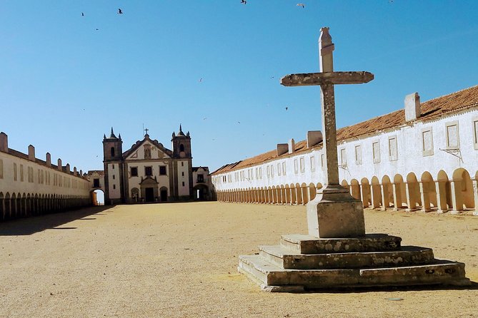 Lisbon´s South Sights & Wine Private Tour - Who Will Love This Tour?