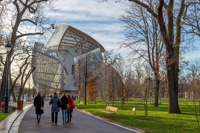Louis Vuitton Foundation Exterior Walking Tour and Premium Entry - Frequently Asked Questions