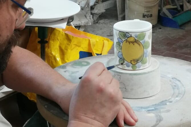 Painting Experience in Florence: Create Your Own Florentine Lily - Meeting Point and Logistics