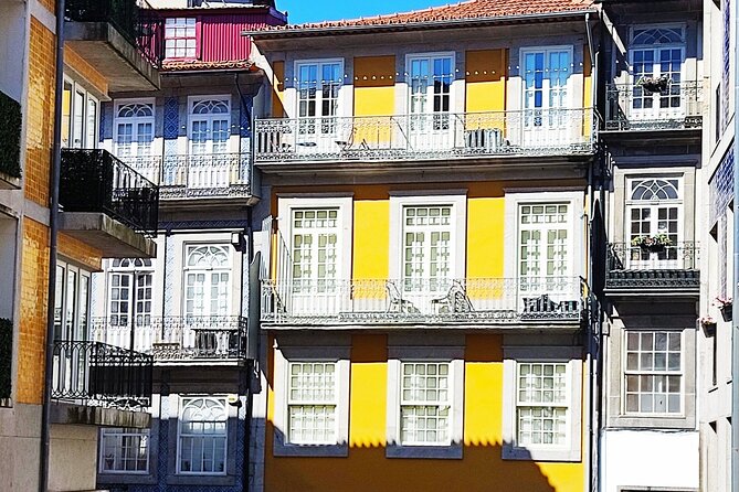 Port in 3 hours Photo & Flavors Secrets Tour - Who Should Book This Tour?