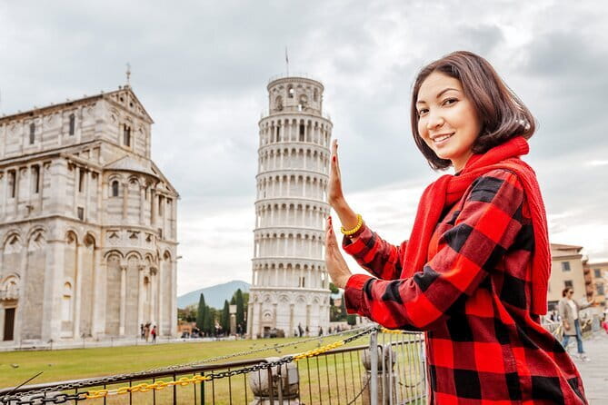 Private day trip from Florence to Pisa, San Gimignano and Siena - Vehicle and Group Size: Comfort Matters