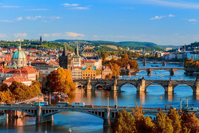 Private day trip from Prague to Konopit castle and Hluboka Castle - FAQ
