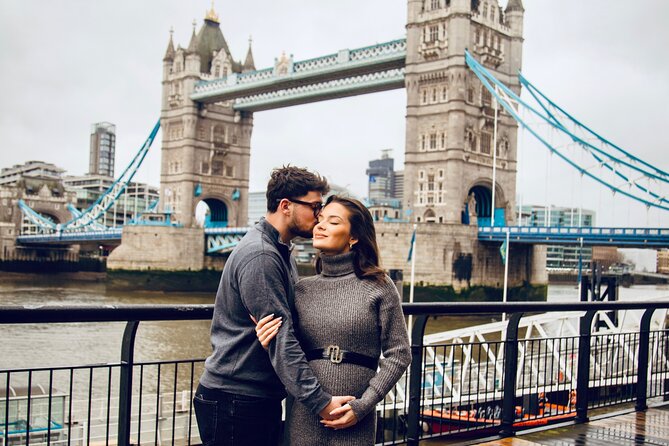 Private landmarks photoshoot for families and couples - How the Experience Comes to Life