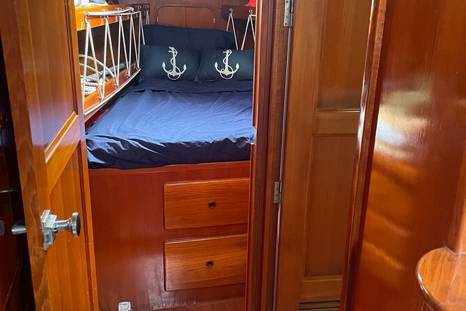 Private Luxury Sailboat Charters of Honolulu - Frequently Asked Questions