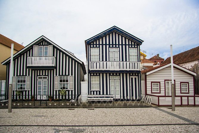Private Tour: Aveiro and Coimbra with Lunch and Boat Cruise - FAQs