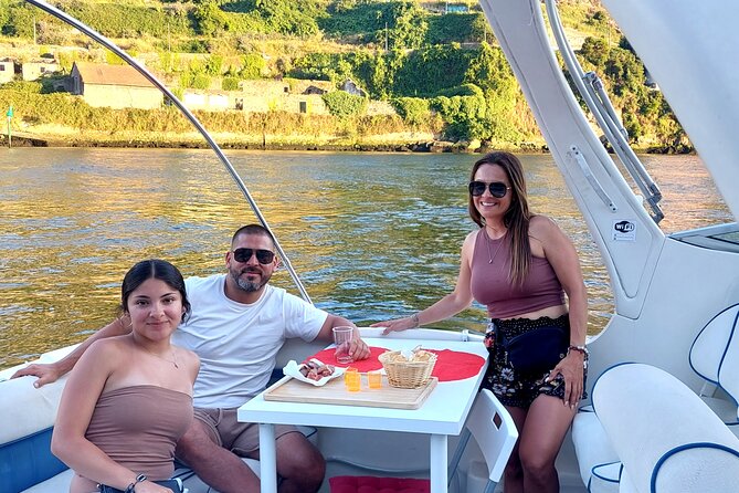 Private Tour in Douro, with tasting,on a Yacht for up to 5 People - Practical Tips for Your Douro Yacht Experience