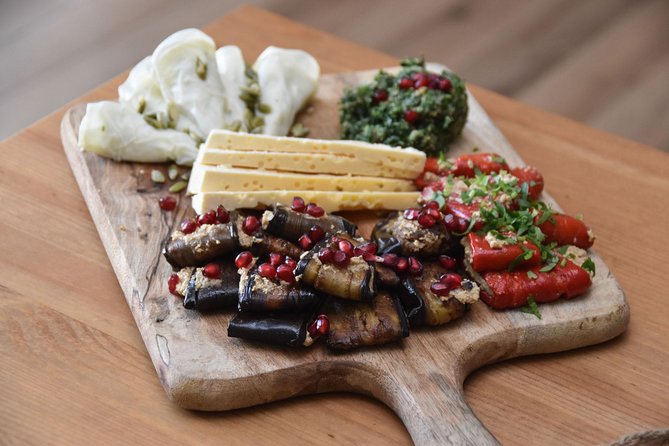 Private Traditional Georgian Meal in a Lovely Tbilisi Home with Transfers - Who Should Consider This Tour?