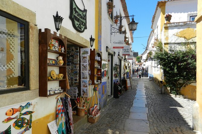 Private Transport Lisbon - Porto or Porto - Lisbon with 3 Stops - FAQ