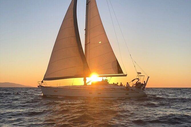 Romantic Luxury Sunset sailing - Who Would Love This Experience?