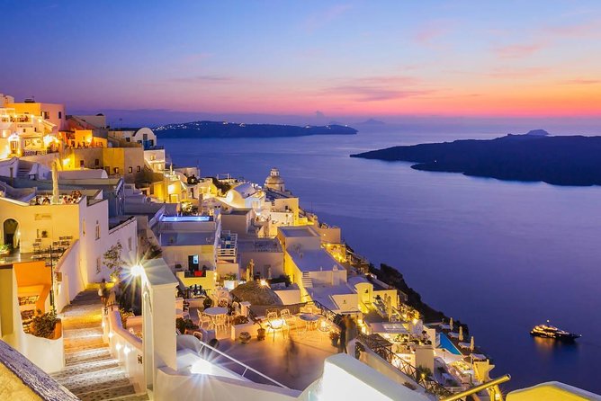 Santorini Classic highlights tour - Discovering Emporio Village