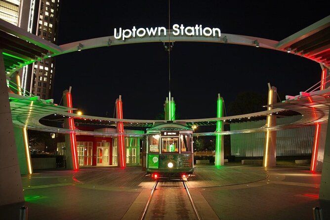 Sip, Savor and Sparkle Holiday Dining Experience - The Sum Up: Who Is This Tour Best For?