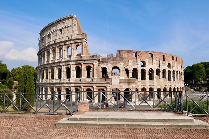 Small-Group Guided Tour of the Colosseum with Roman Forum - Duration and Group Size