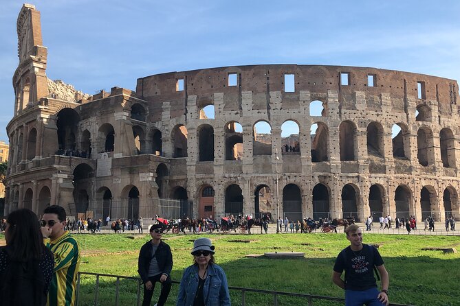 Small group tour of Colosseum, Roman forum and Palatine hill - FAQ