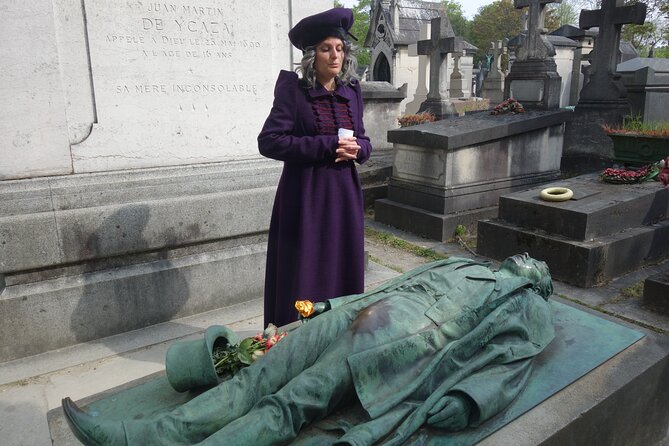 Unusual 2-hour guided tour of the Père Lachaise cemetery - FAQs
