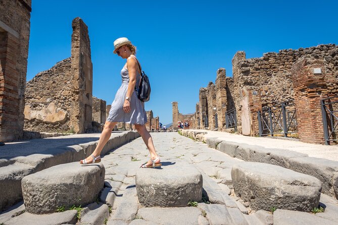 Vesuvio Gran cono + Wine Tasting & Lunch + Transfer from Naples - FAQs