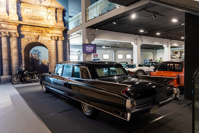 Visit to the Motor Museum in a modern carriage - Practical Tips for Visitors