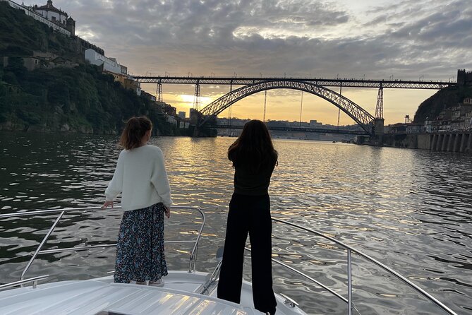Yacht Cruise Excursion to 6 Bridges on the Douro - The Experience on Board