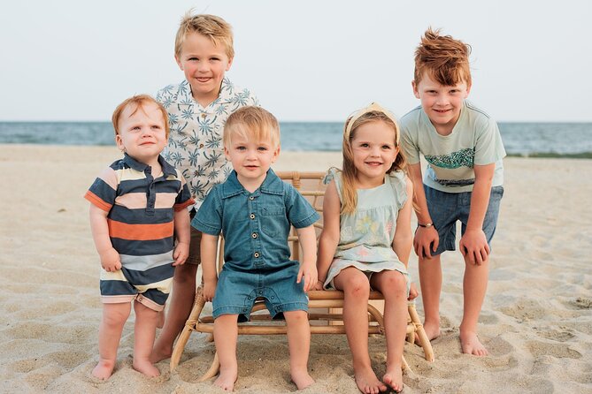 Your Unforgettable Candid Family Photos at the beach - The Sum Up