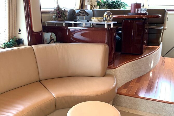 58 ft private tour in Miami, Yatch Rental 4 to 8 hours, 13 people - Good To Know