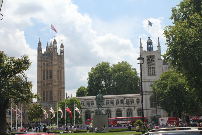 1 Hour Guided AI Walking Tour from Big Ben London in Any Language - The Sum Up