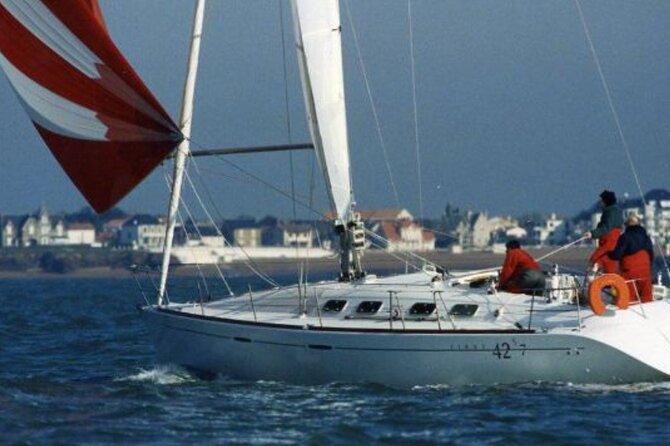 2-hour sunset tour by sailboat with aperitif. - FAQs