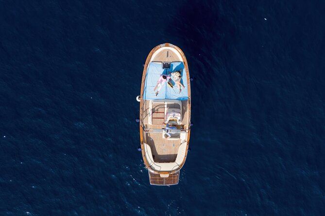 3-hour private boat tour of Capri - The Sum Up