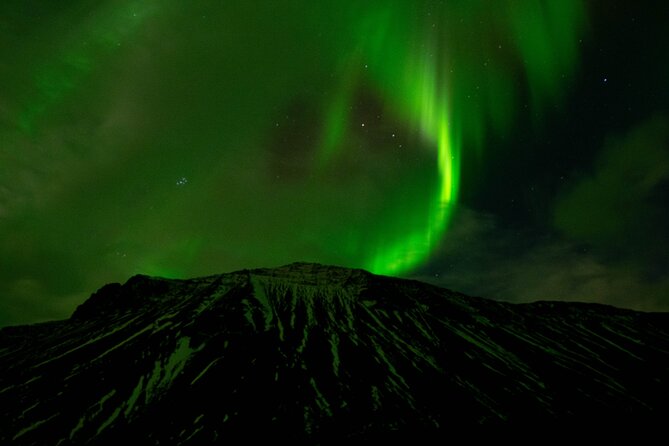 4x4 Minibus Northern Lights with Photo and snacks from Reykjavik - FAQs