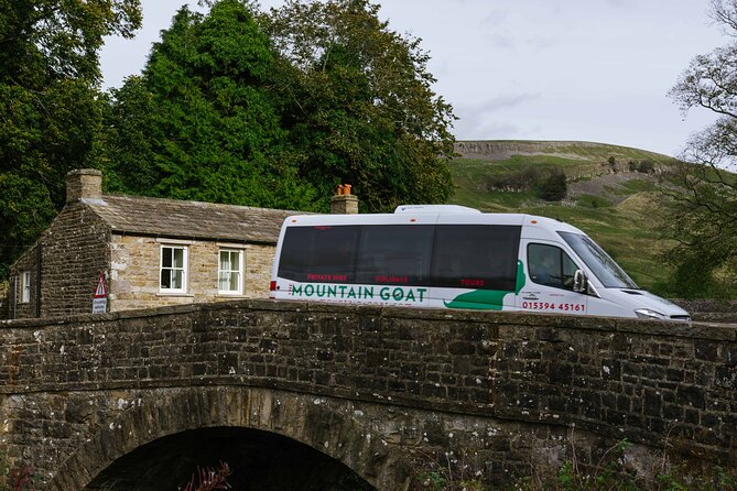 All Creatures Great & Small tour from York - Skipton and Harrogate: Towns with Distinct Charms