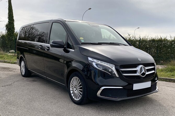 Arrival Transfer: Chopin Airport WAW to Warsaw by Van - Frequently Asked Questions