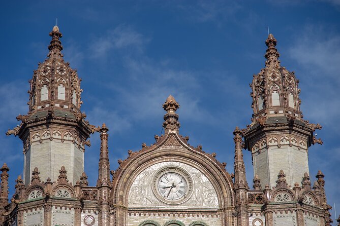 Budapest Wine tasting & Downtown Walk - Danube Promenade and Gellért Hill  