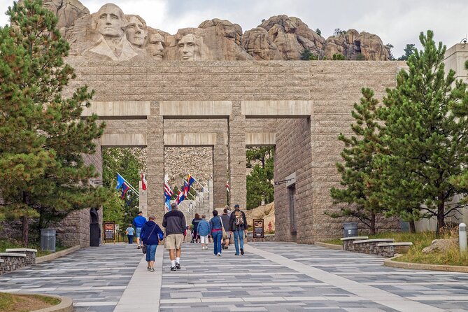 Dakota Highlights: Black Hills, Mt Rushmore & Badlands Audio Tour - The Sum Up: Who Should Consider This Tour?