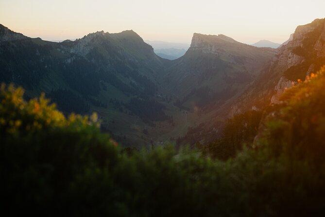 Discover the Hidden Gems of Interlaken Through Your Lens - Authentic Experiences and Authentic Guides