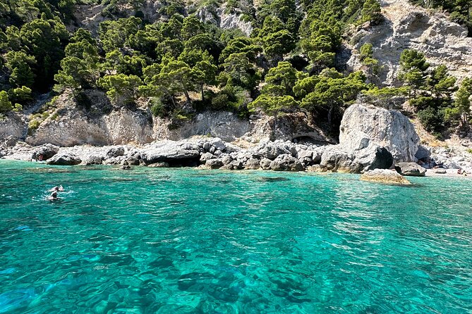 Half-day private boat tour of Capri - FAQs