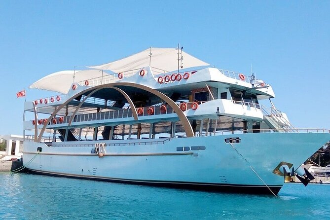 Mega Star Yacht Tour with Lunch, Foam Party & Transfer From Belek - FAQs