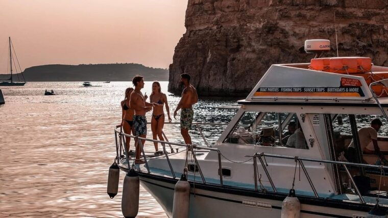 Mellieha: Round Comino, Blue Lagoon & Gozo Cruise with Water - FAQs