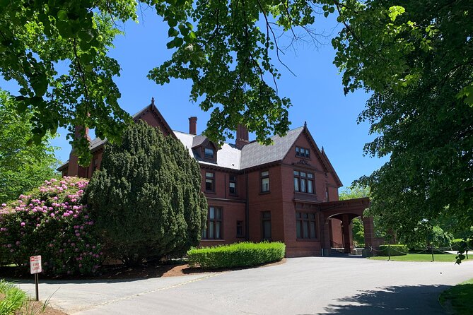 Newport's Opulent Gilded Age Homes: A Self-Guided Audio Tour - FAQ