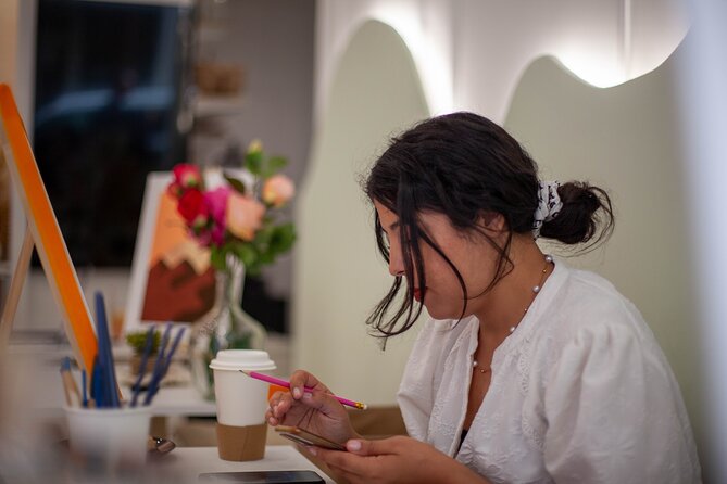 Painting Experience in an Art Café in Paris - Practical Details and Tips