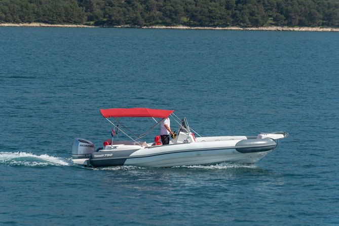 Private Blue Lagoon and island Solta speedboat tour - FULL DAY - Who Is This Tour Best For?