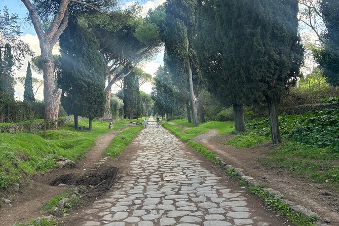 Private E-bike tour of Appian way, Aqueduct & catacombs with food - FAQs