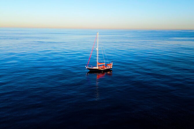 Private sailing tour in Sotogrande plus ideal drink groups of 8 - The Sum Up