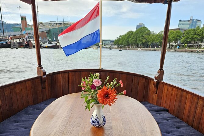Romantic Private Boat Tour Amsterdam 90min incl welcome drink - FAQ