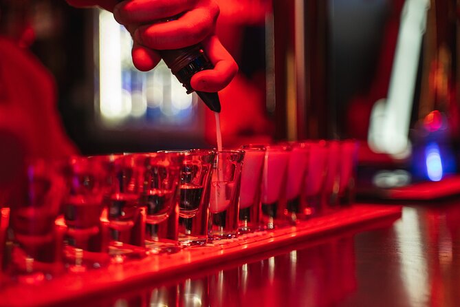 Rome Nightlife Experience: Award-Winning Bar Crawl with Guide - Atmosphere and Venue Selection