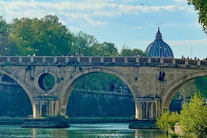 Rome Tiber River Cruise and Top Food Tasting with Wine Pairing - Frequently Asked Questions