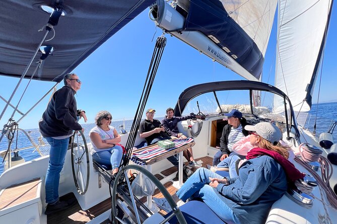 Sailboat ride for private groups in Barcelona - FAQ