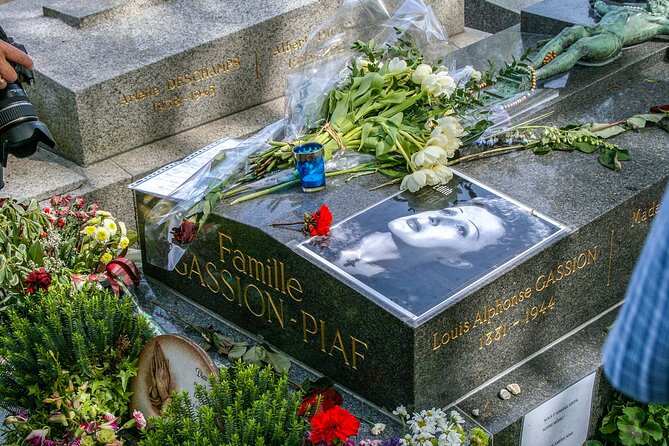 Self-Guided Tour of Celebrity Graves at Père-Lachaise Cemetery - In The Sum Up