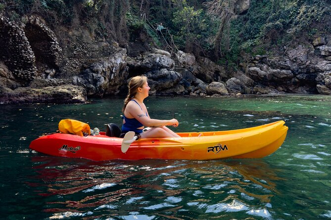 Small groups Kayak tour from Sorrento to Bagni Regina Giovanna - Frequently Asked Questions