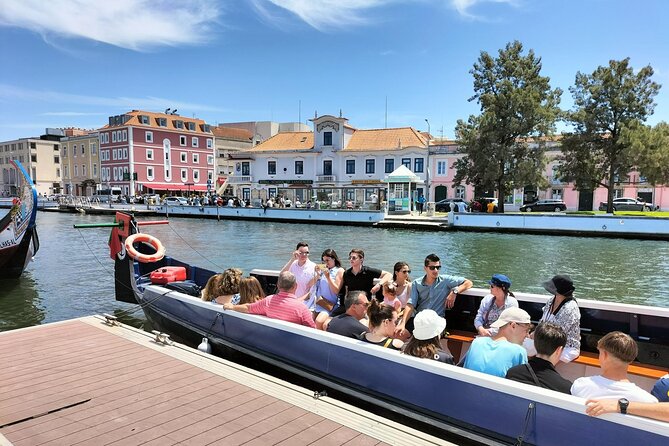 Transfer to Porto with Óbidos, Nazaré and Aveiro - FAQ