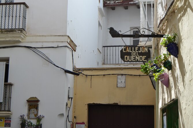 Walking Tour through Cádiz: Stories from the hand of a local guide - FAQs